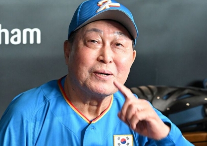 2009 준우승 명장 김인식 전 감독 "결승 올라가서 한 풀어줘"