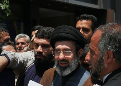 두문불출 모즈타바 "부친 사망 때 다리 부상 추정" [미국-이란 전쟁]