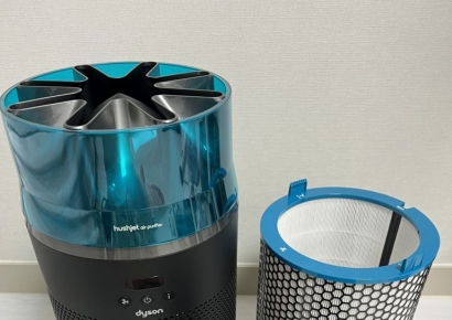 "삼겹살 구워도 집안이 뽀송"…8년차 자취러 흡족 '한 뼘 다이슨' 써보니[언박싱]