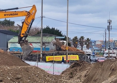 [단독]"자연 지킨다"며 제주 건축 공사 막더니… 속내는 '돈'? 
