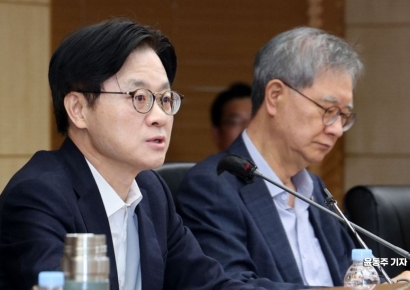 석유 최고가격제 첫날, 김정관 "기름값 인하 효과 나타나…'횡재세' 논란 없을것" (종합)