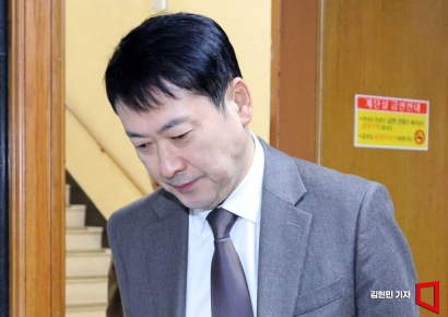 [포토] 장동혁, 오세훈과 '절윤' 놓고 기싸움