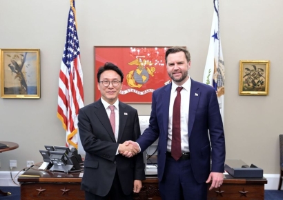 金총리 "핵잠·원자력·조선 합의 이행"…밴스 "비관세 장벽 소통"