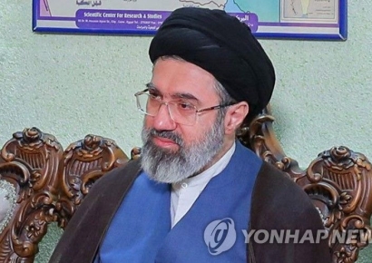 美국방 "이란 새 최고지도자 부상 당해…겁에 질려있다"