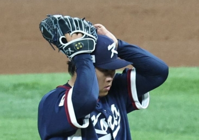 [속보]한국, 8강전서 0-10 눈물…도미니카공화국은 강했다