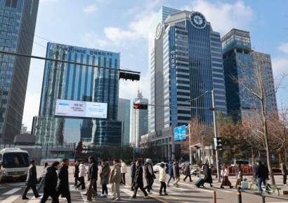 "회장님보다 잘 버네"…내가 주식 단타 칠 때 이들은 '성과급만 38억'