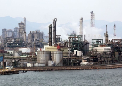 석화 가동률 60%대로 뚝…4월 셧다운 시 비NCC도 못 버틴다