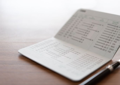 "계좌 주면 매달 100만원" 투자사기 대포통장 모집책 실형