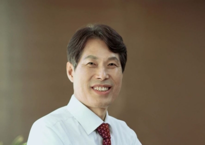 "대구 수성구청 이전 보다 현재 위치 20층 재건축해야"…이진훈 예비후보, 복합청사건립 방안 제시   