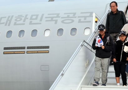 '사막의 빛' 작전 완수…李, 외교·국방 관계자 격려