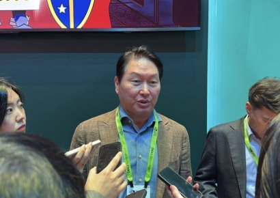 최태원 "D램 가격 안정화 방안 곧 발표…美 ADR 상장 검토 중"[GTC 2026]