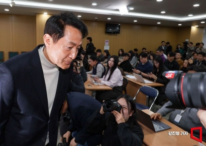 [포토] 오세훈 서울시장, '선당후사 심정으로 공천 신청'