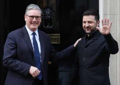 [미국-이란 전쟁]조용히 웃는 러…우크라 "중동 軍전문가 파견 가능"