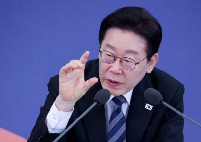 李대통령 '그알' SBS 노조 반발에 "언론의 자유가 특권을 의미하지 않아"