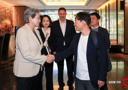 [속보]업스테이지 김성훈 대표 "AMD 최대한 빠르게 GPU 공급 약속"