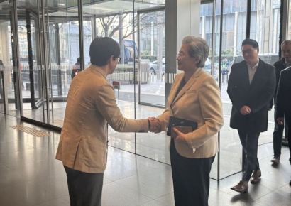 노태문 만난 리사 수…삼성-AMD 반도체·모바일 전방위 협력