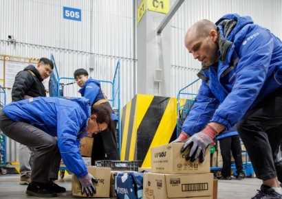 "진짜 했네?" 10시간 새벽 배송 직접 뛰었다…'쿠팡맨'으로 변신한 대표님