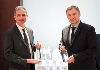 [인터뷰]에비앙 회장 "200년史 알프스 천연 생수, 최상위 '물맛' 보여줄 것"