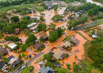 "3개월치 비가 한꺼번에"…20년 만에 최악 폭우에 하와이 주민 대피령
