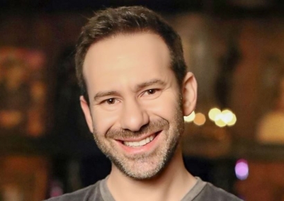 성인물 플랫폼 '온리팬스' 소유한 억만장자…암 투병 끝 사망