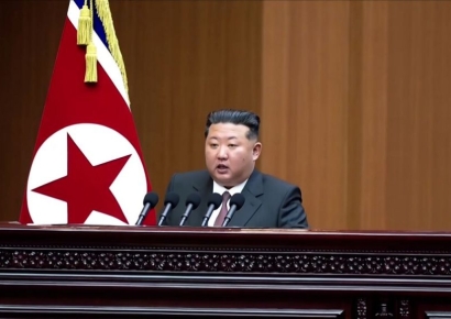 김정은 "한국 가장 적대국" 재확인…'건드리면 무자비한 대가'