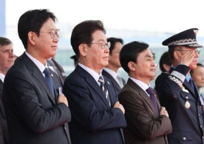 李대통령 "KF-21은 자주국방 결실…방산 4대 강국 도약 발판" (종합)