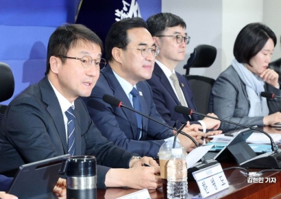 [포토] 한병도 "중동 위기 대응 비상체계 가동…31일 본회의 열어야"