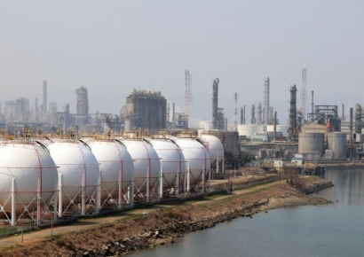 석유화학 특별법 시행령 국무회의 통과…구조개편 속도