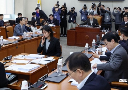 [포토] 정치개혁특위 공직선거법 및 지방선거구 제개편 심사소위