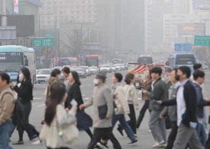 [내일날씨]전국 맑고 '매우 건조'…곳곳 미세먼지 '나쁨'