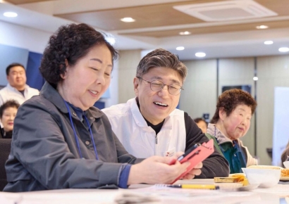 정재헌 SKT CEO, 첫 행보로 현장경영…“창립기념일은 ‘다시 듣는 날’"