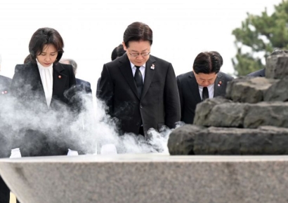 李대통령, 日 위안부 피해자 별세 추모…"명예·존엄 회복 다하겠다"