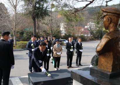 광주보훈청, 고 서정우 하사 모교 문성중서 '서해수호의 날' 기념식