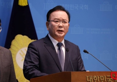 與 김부겸 "대구·경북 통합신공항 건설 즉각 착수…1조원 재원 마련"