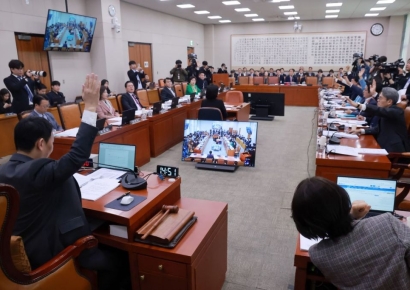 5월1일 노동절 '빨간날' 된다…국회 법사위 통과