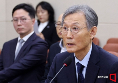 [포토] 의원 질의에 답하는 고광헌 후보자