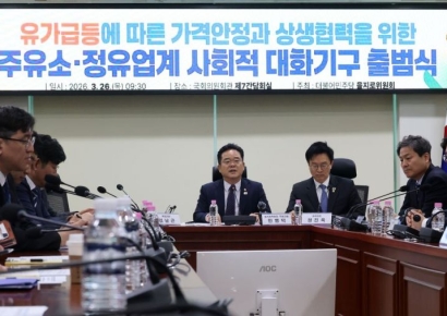 "작년 수익 4600억 줄었는데"…與 주유소 결제수수료 논의에 카드업계 곤혹