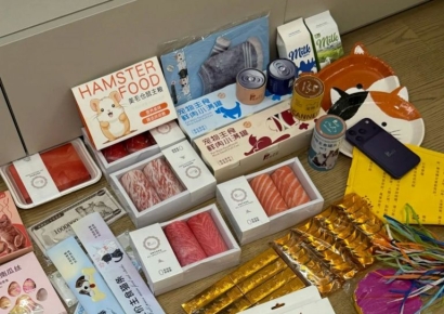 "저승에서도 잘 먹고 잘 살길"…중국서 번지는 반려동물 장례 문화