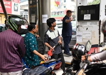 주유소 직원 살해까지…연료 바닥난 亞 국가들 혼란