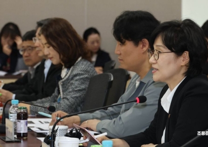 [포토] 'AI 성평등 전략 포럼' 발언하는 원민경 장관