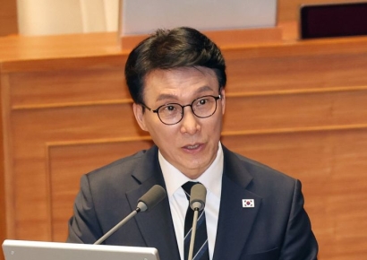 김민석 "호르무즈 통행세 고려 안해…원유 수급, 관리 가능한 수준"