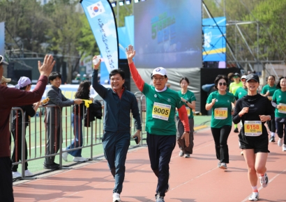 신정훈, 5·18 마라톤 '유일 완주'…"말 아닌 결과로 증명"