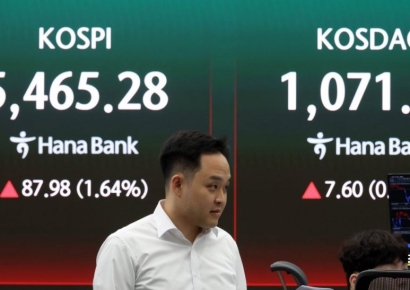 [포토] 1% 이상 상승 출발한 코스피