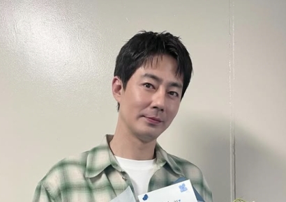 "환율 1500원 넘는데 왜 침묵?"…조인성, 갑작스런 '좌파' 논란에 SNS 악플 테러