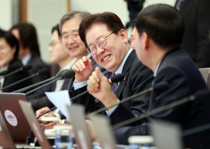 李대통령, 헌법개정안 공고안 의결…남은 절차는 '국회의결·국민투표'