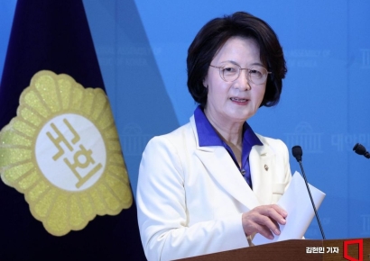 경기지사 與 후보 추미애 "용광로 선대위 구성"…野, 후보 구인난