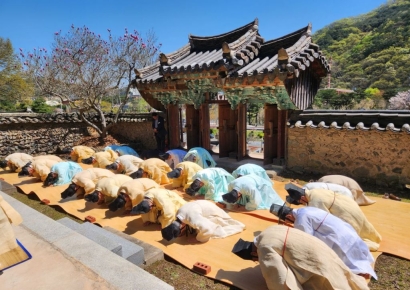 퇴계 이황의 숨결 기리는 … 덕곡서원 춘향제례 봉행