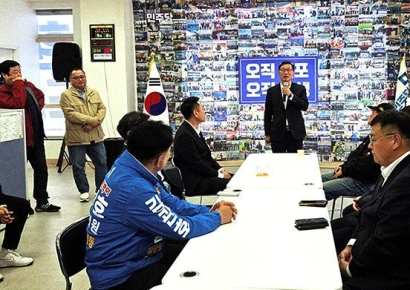 [6.3선거]'경선 승리' 강성휘 목포시장 예비후보 '민주당 목포지역위 내방'