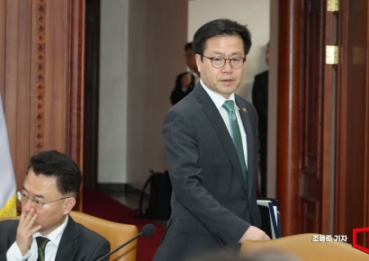 [포토] 여한구 본부장, 민생물가 특별관리 관계장관 회의 참석