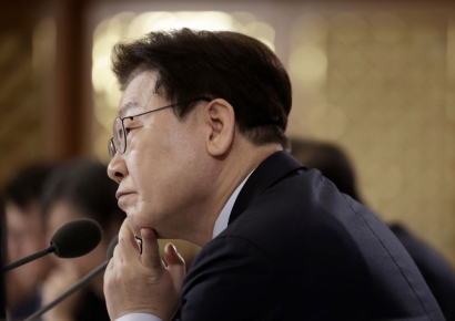 李 "소액주주 대상 장기보유 인센티브 검토…증권거래세 역진성 있다"